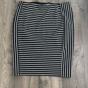 Apt. 9 Black and White Striped Pencil Skirt